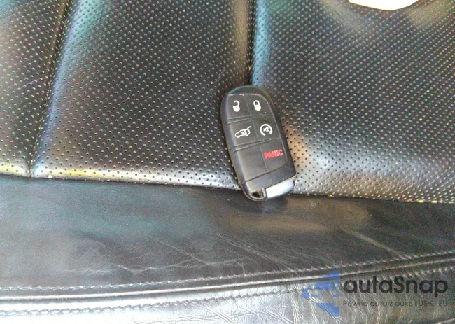 1C4RJFCG3JC326553: 39893274