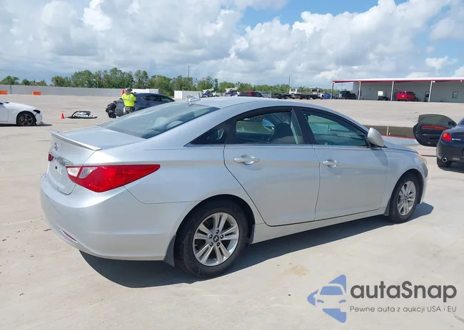 5NPEB4AC1DH656653: 39894361