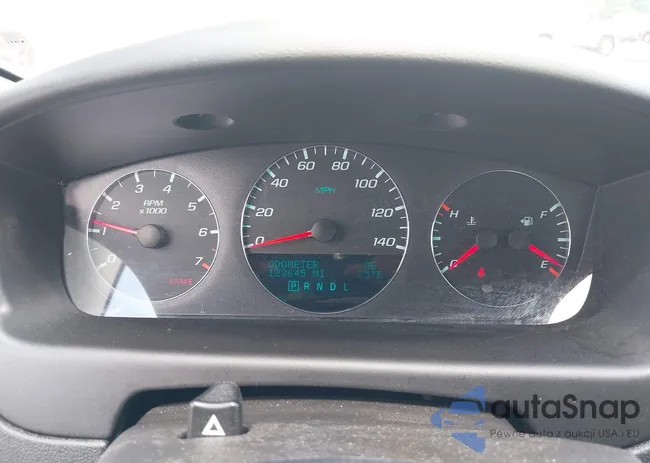 2G1WB5E35G1173704: 39900459