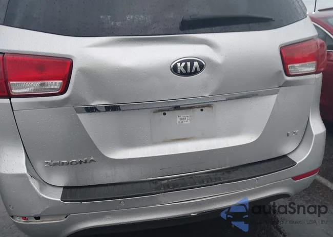 KNDMB5C12G6198052: 39901672