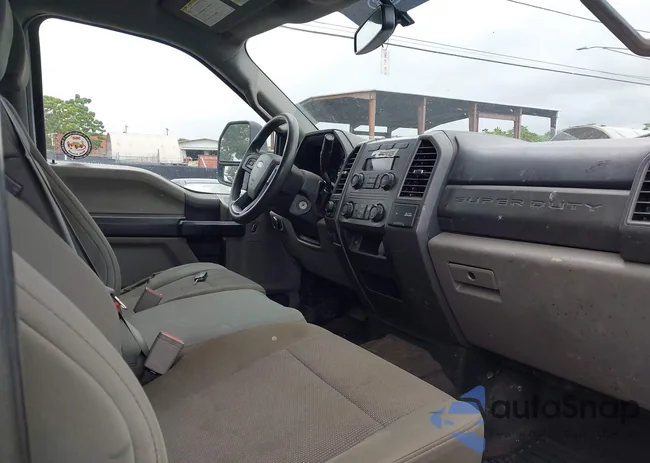 1FT7W2B65KEC71118: 39901759