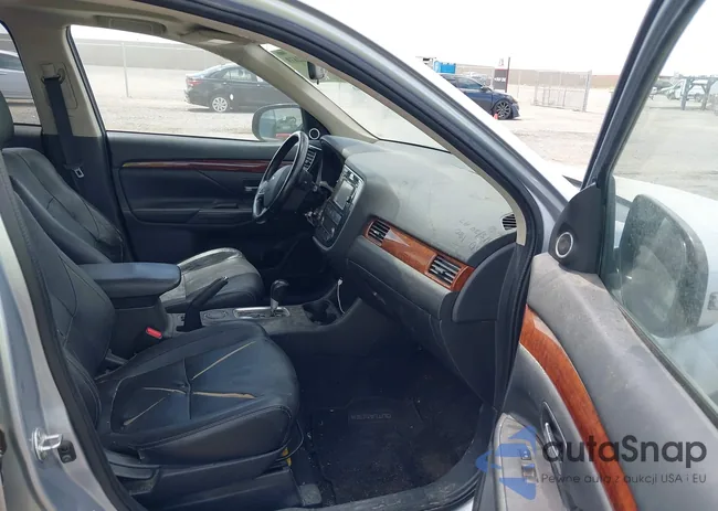 JA4AD3A32FZ002074: 39904437