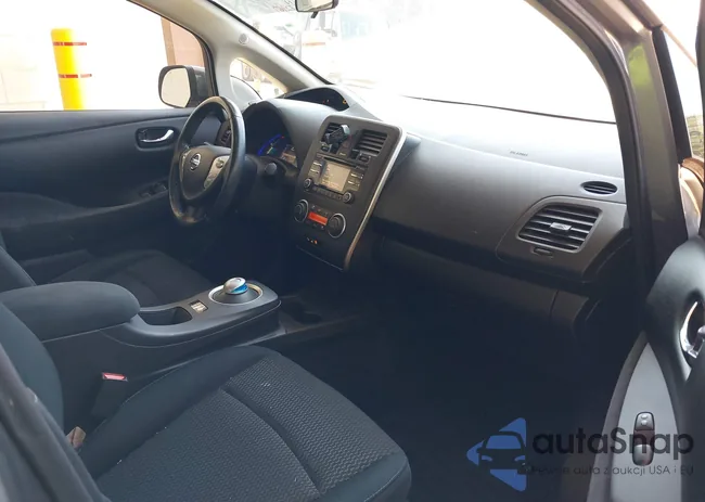 1N4AZ0CP2FC303684: 39910981