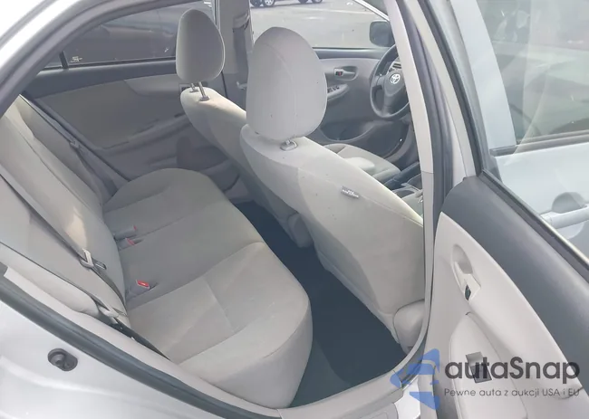 2T1BU4EE9DC054496: 40910654