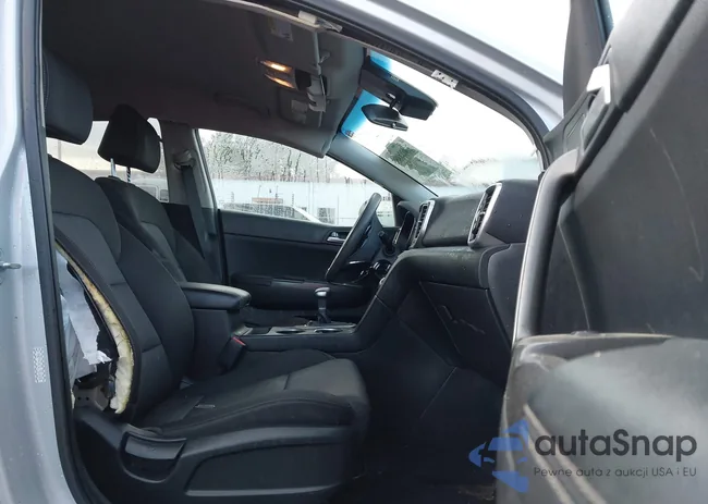 KNDPMCAC5L7816520: 40911883