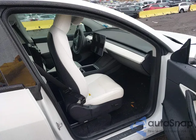 7SAYGDEE5NF389692: 40912015