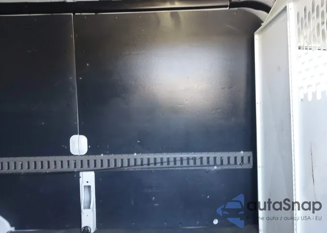 1FTYE2CM3JKA07559: 40914410