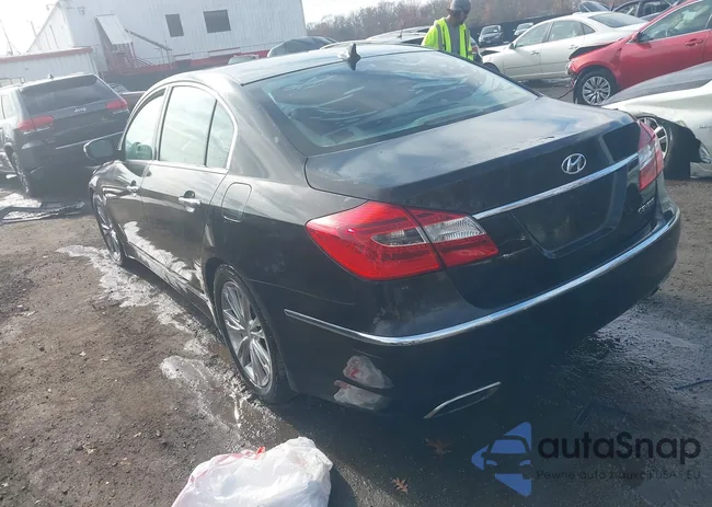 KMHGC4DD2DU253728: 40916856