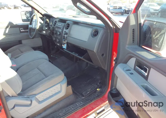 1FTMF1EM9DFC02730: 40916901