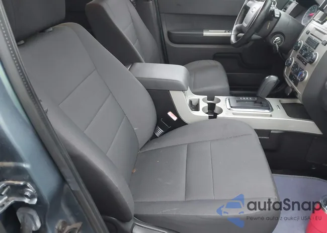 1FMCU0DG9BKB81904: 40917875