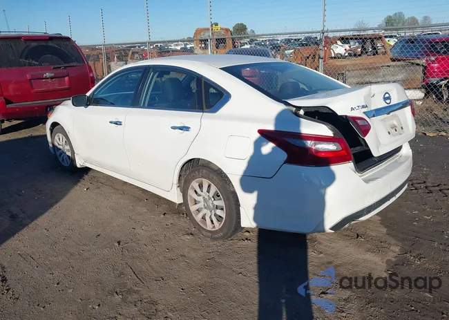 1N4AL3AP5JC231488: 40918557