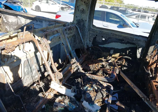 1C6SRFHT1LN254766: 40918650