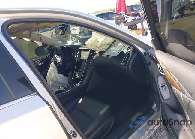 JN1EV7AP1JM591822: 40919551