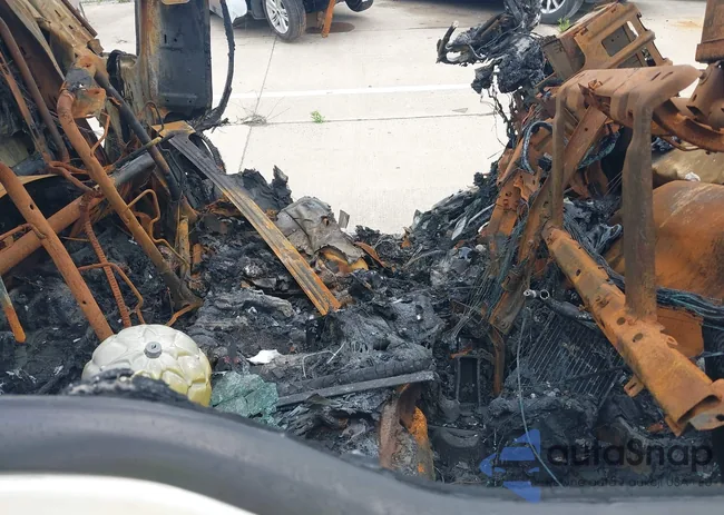 1FTPW14V47FB35675: 40921372