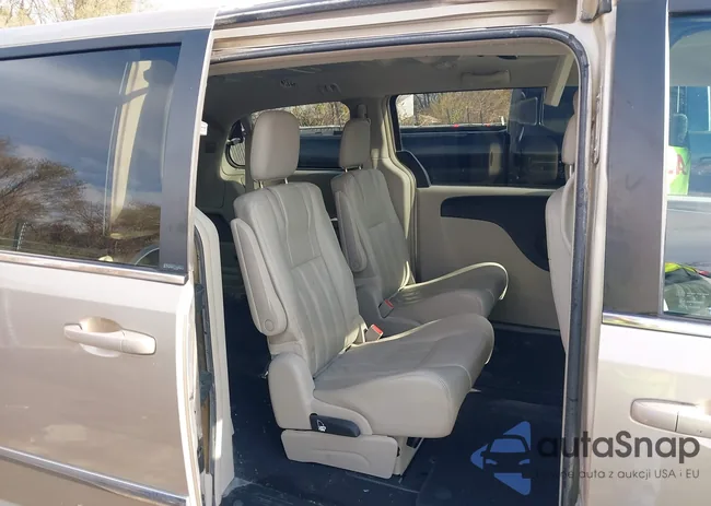 2C4RC1BG5DR677393: 40922981