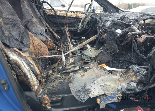 JF1VA1A65L9813318: 40924403