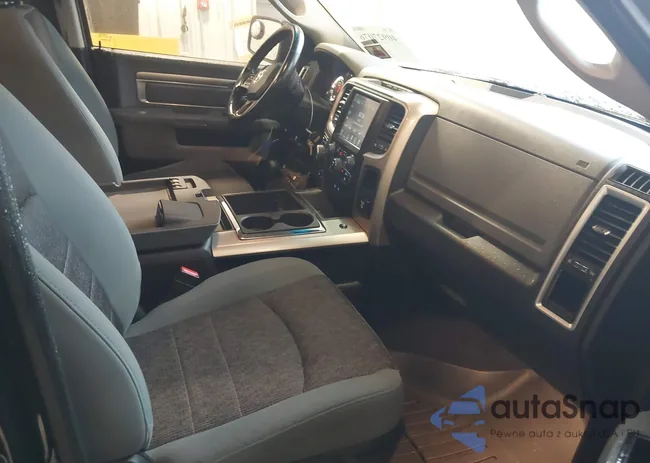 1C6RR7GTXDS599304: 40927076