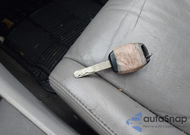 1HGCP26808A011346: 40927094