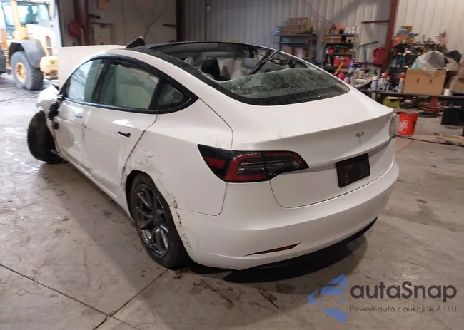 5YJ3E1EA8MF096120: 40927966