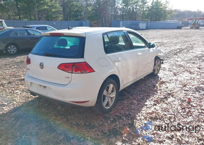 3VW217AU8HM010314: 40931190