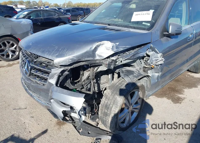 4JGDA5JB1EA412095: 40931196