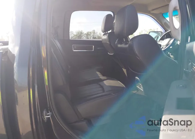 1D3HB13T49S736019: 40930668