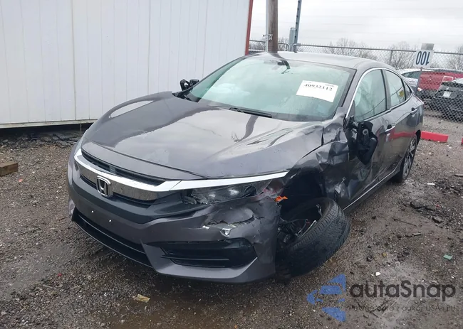 2HGFC2F74JH505569: 40932112