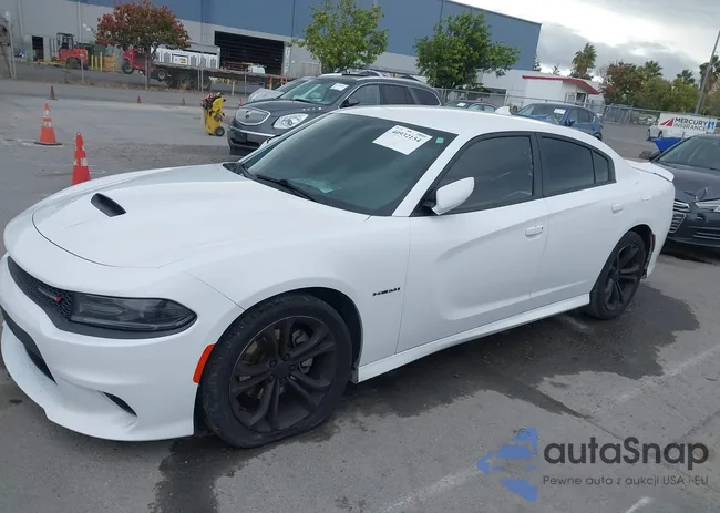 2C3CDXCT8MH547555: 40932154