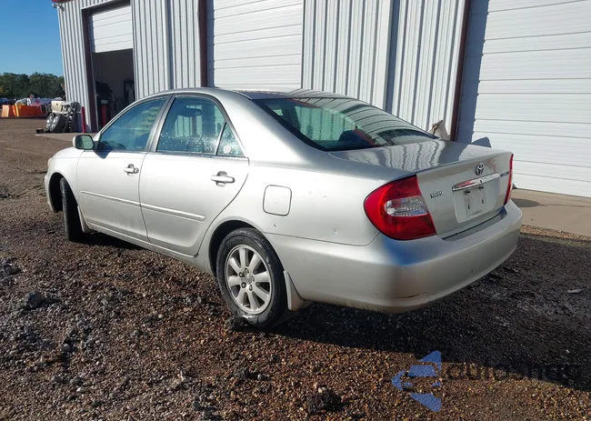 4T1BE32K83U256888: 40932862