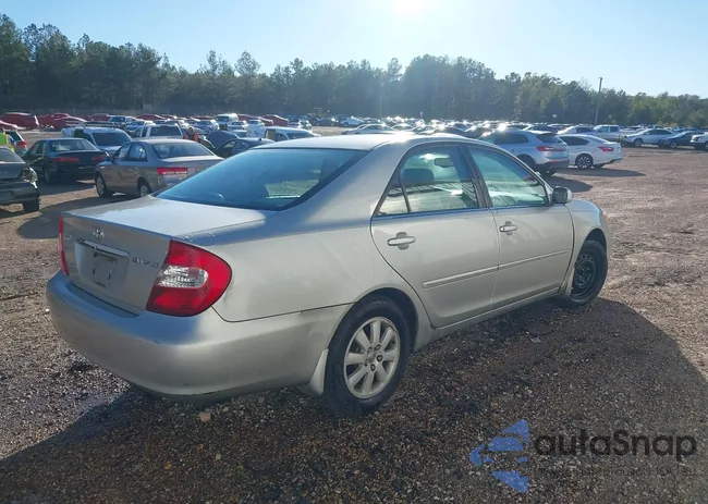 4T1BE32K83U256888: 40932862