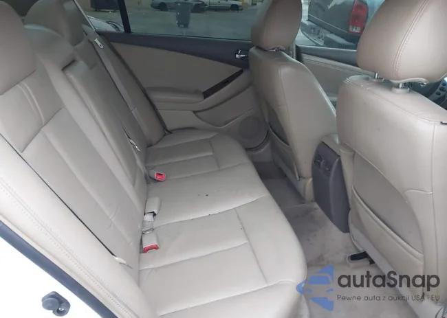 1N4AL21EX9N462556: 40933943