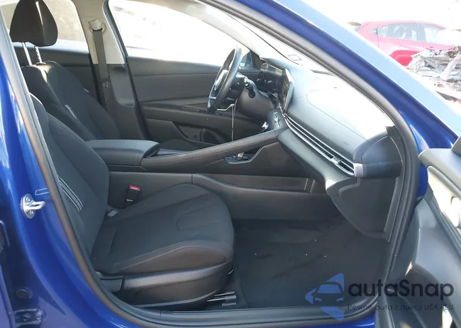 KMHLS4DG0RU704237: 40933945