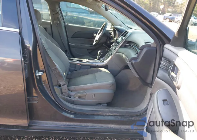 1G11B5SA9DF211422: 40938693