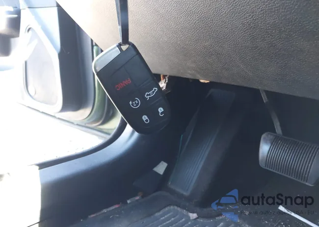 2C3CDXCT9JH230539: 40939063