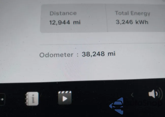 5YJ3E1EB7MF031445: 40941272