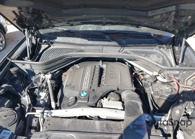 5UXKR0C50F0P04325: 40943946