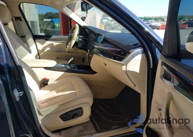 5UXKR0C50F0P04325: 40943946