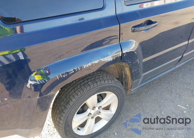 1C4NJRFB1ED910918: 40944107