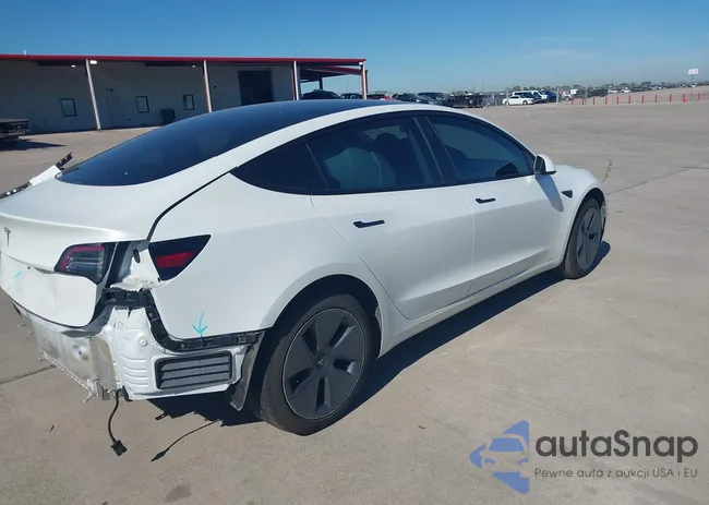 5YJ3E1EA2PF397244: 40944746