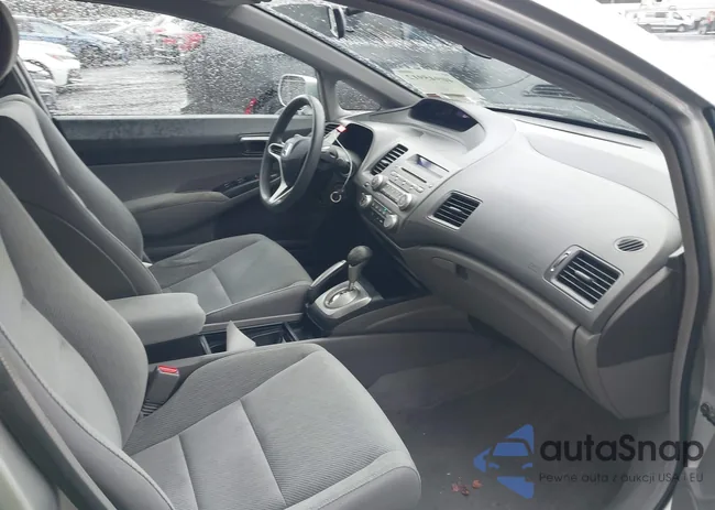 2HGFA1F56BH300254: 40945912