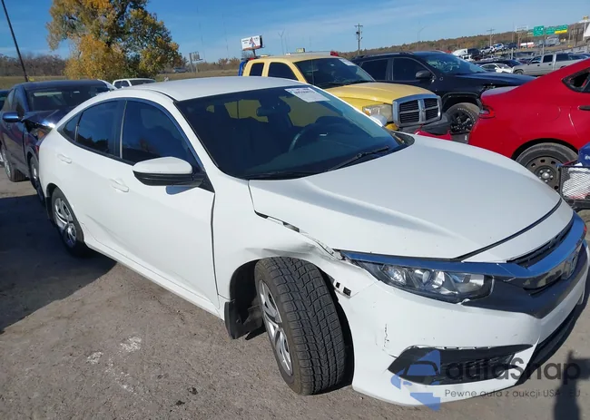 19XFC2F52JE041237: 40946032