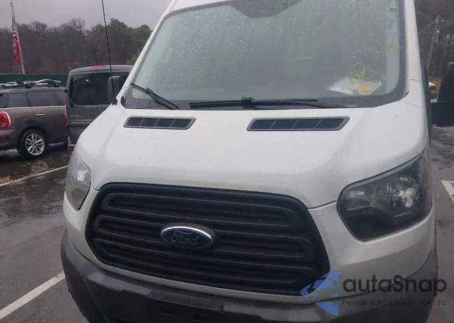 1FTNR2CM7FKA09832: 40948236