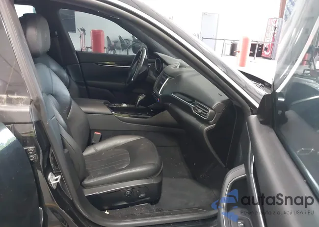 ZN661XUA2KX308301: 40950821