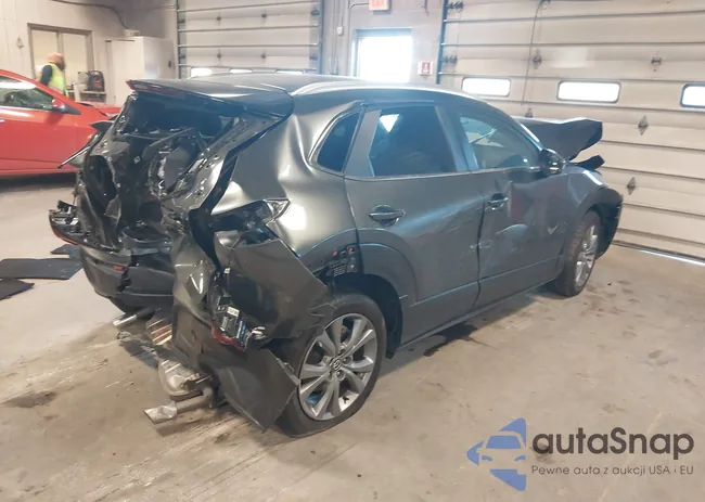 3MVDMBBM9PM532404: 40953957