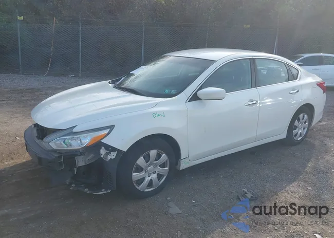 1N4AL3APXGC235030: 40953224