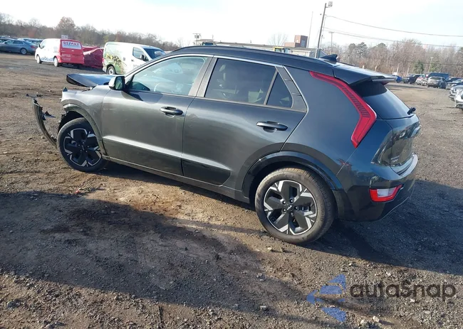 KNDCR3L19P5047372: 40956151