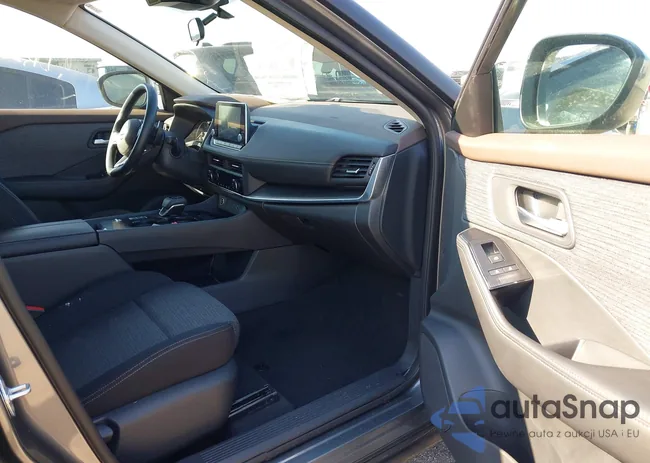 5N1BT3BA1PC784698: 40957318