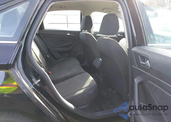 3VWC57BU3MM049961: 40957552