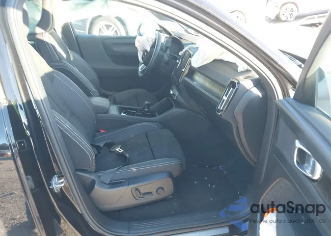 YV4ED3GL8P2064844: 40958879