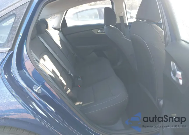 3KPF24AD6KE059724: 40959086